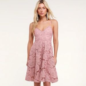 NWT Dusty Rose Floral Lace Midi Dress